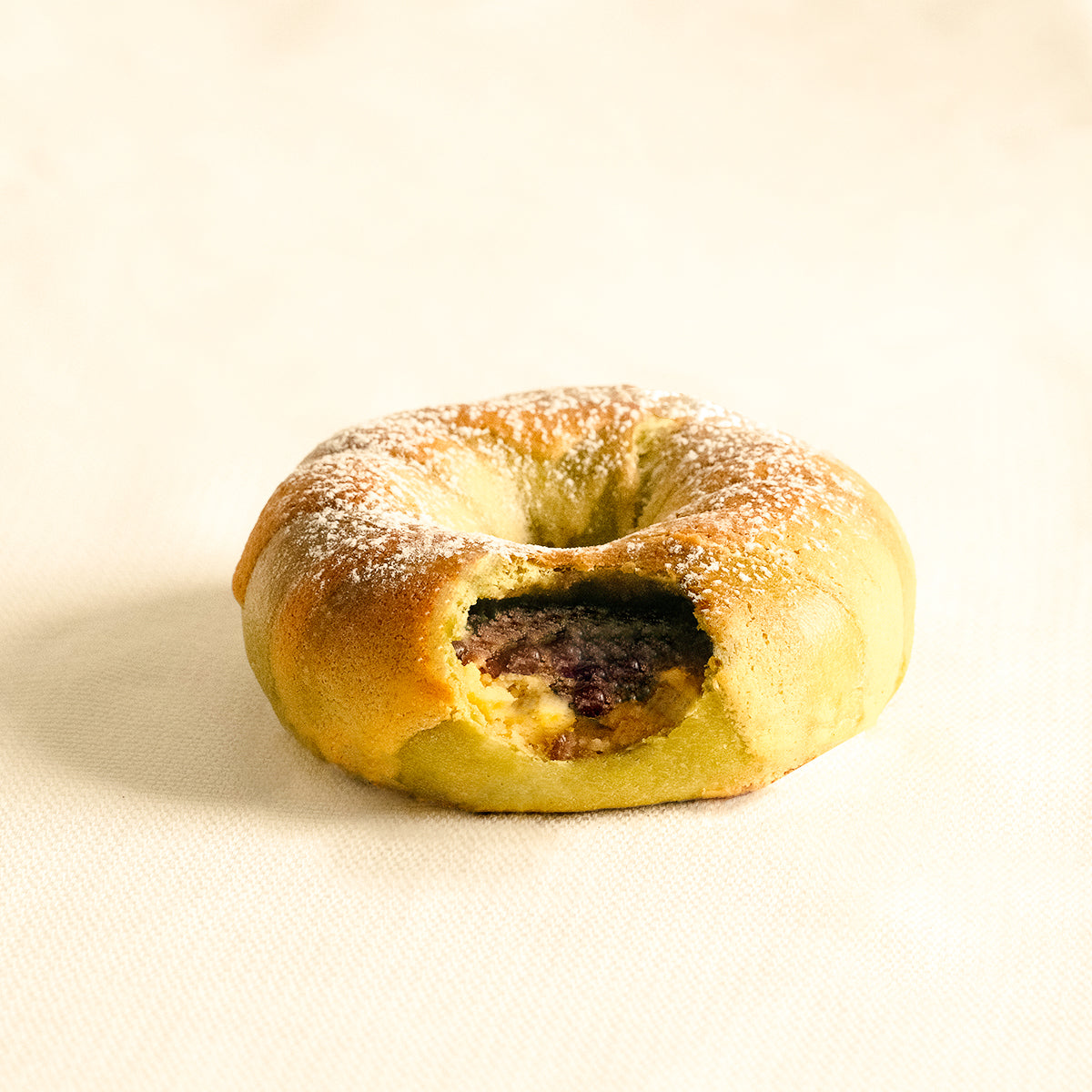 Matcha red bean custard bagel 抹茶红豆卡仕达贝果